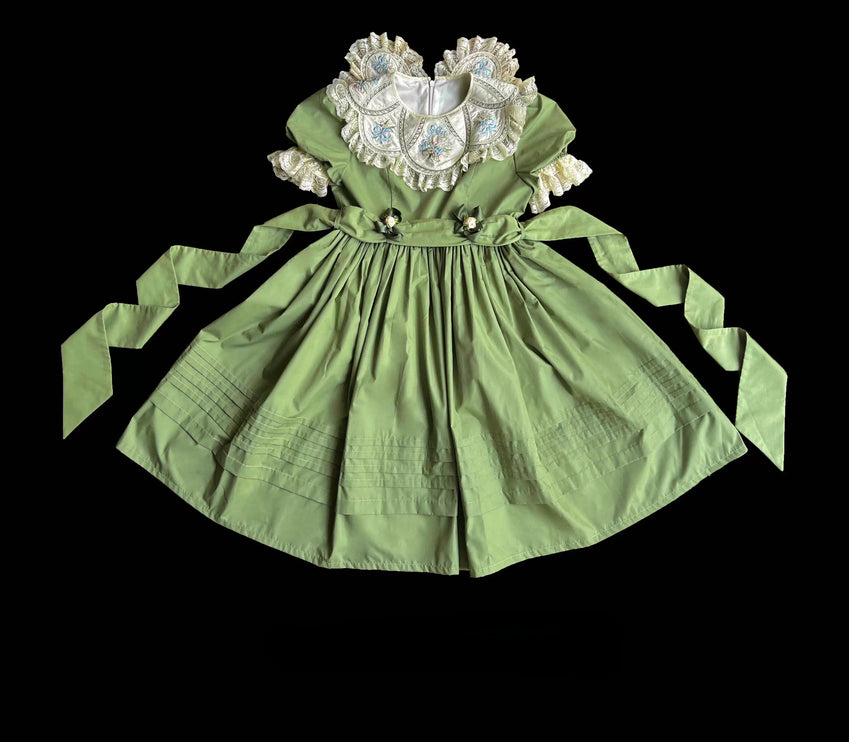 Vintage Garden Lolita Dress - Embroidered Floral Collar OP in Soft Green