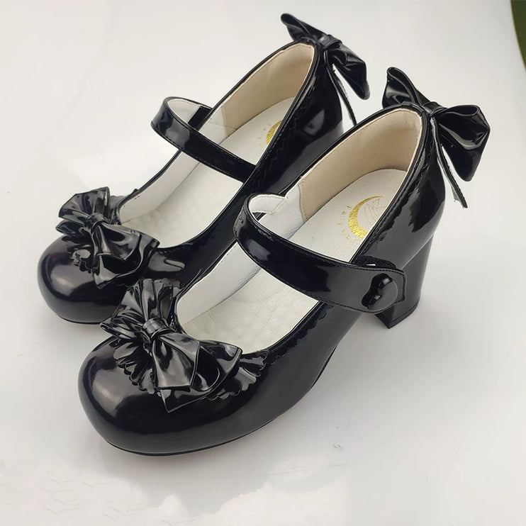 Charming Heeled Shoes with Heart - shaped Buckles and Delicate Bows