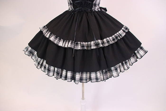 Elegant Gothic Lolita JSK with Heart Embellishment and Plaid Accents