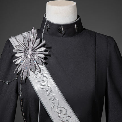 Vintage Dark Gothic Prince-style Suit with Suspenders and Shorts — Dashing and Handsome