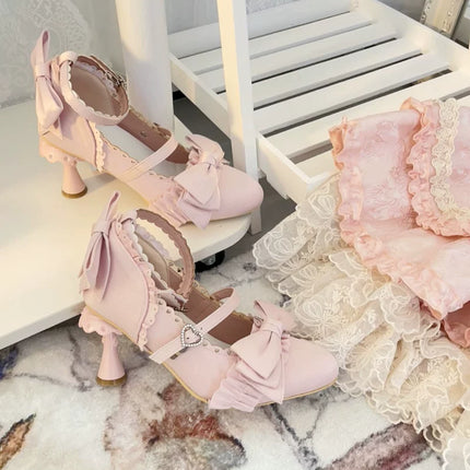 Charming Platform Boots: Fluffy Bows, Heart - shaped Details for a Sweet Look