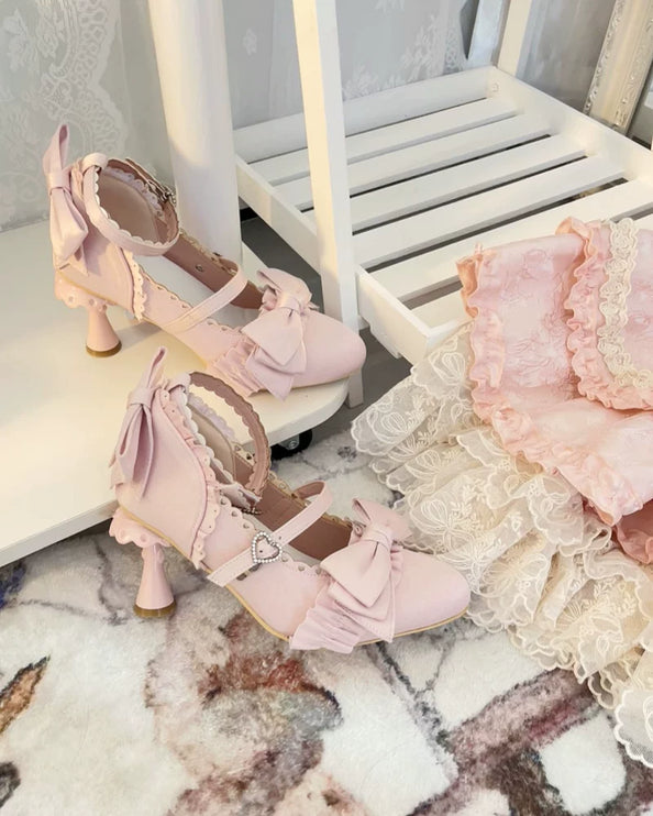 Charming Platform Boots: Fluffy Bows, Heart - shaped Details for a Sweet Look