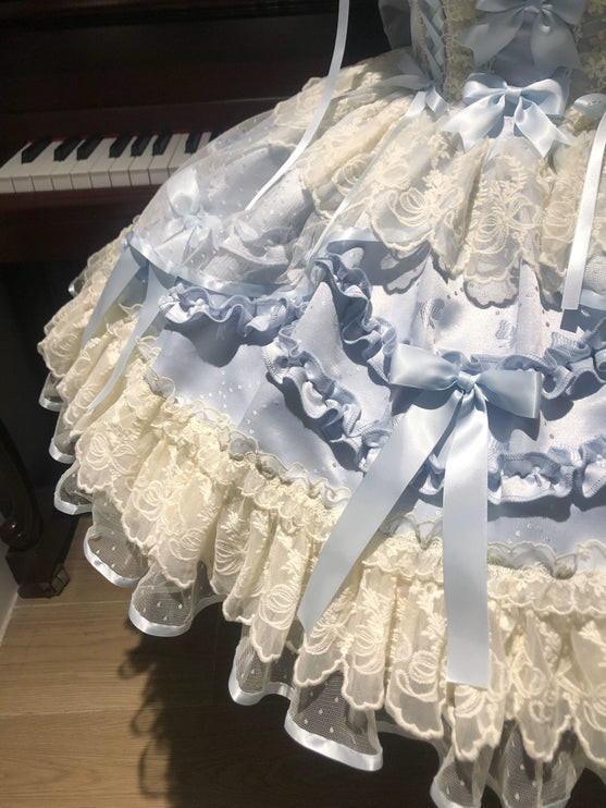 Sweet Lolita Delight: Pink and White Layered Dream Dress