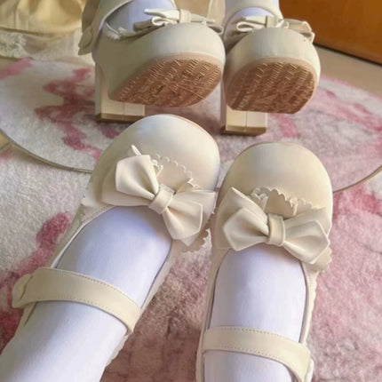 Charming Heeled Shoes with Heart - shaped Buckles and Delicate Bows