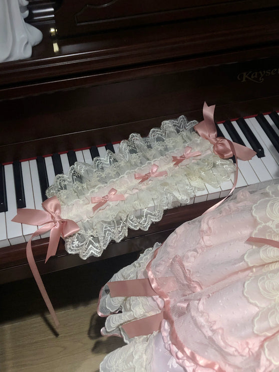 Sweet Lolita Delight: Pink and White Layered Dream Dress