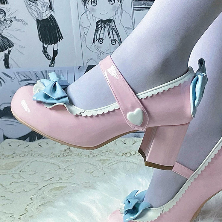 Charming Heeled Shoes with Heart - shaped Buckles and Delicate Bows