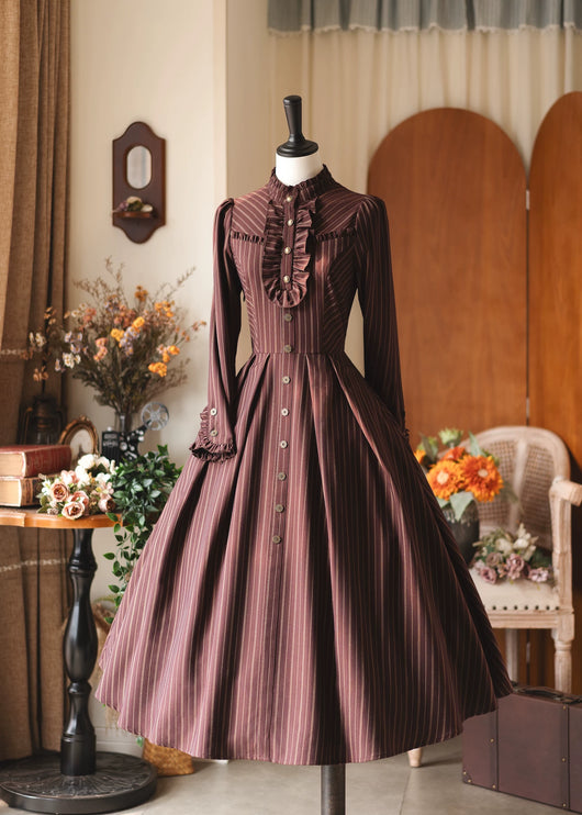 Long - striped dress with a tailored waistcoat, vintage charm in every stitch