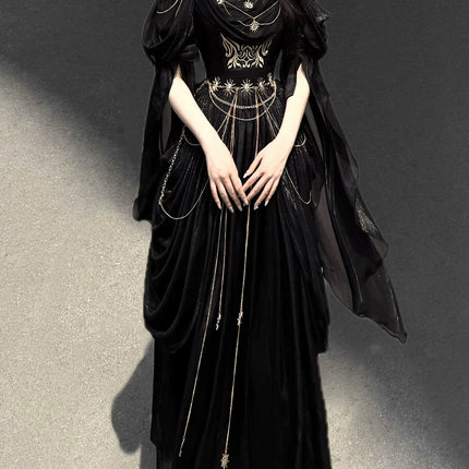 Dark fairy maxi dress: A perfect blend of lace and tassels