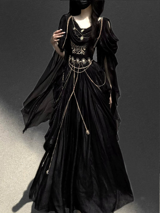 Dark fairy maxi dress: A perfect blend of lace and tassels