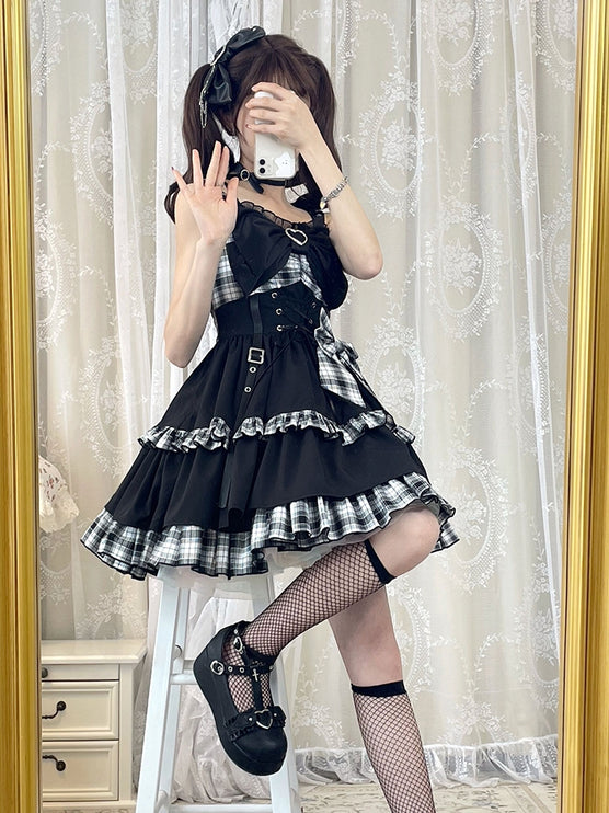 Elegant Gothic Lolita JSK with Heart Embellishment and Plaid Accents