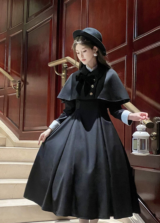 Elegant Victorian - inspired Black Dress with Bowknot and Flared Skirt