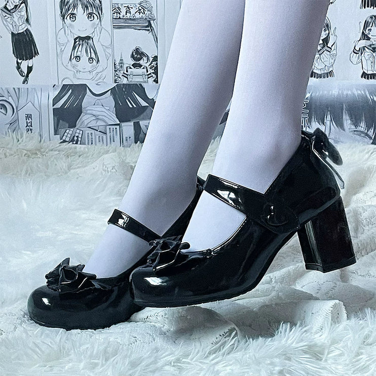 Charming Heeled Shoes with Heart - shaped Buckles and Delicate Bows