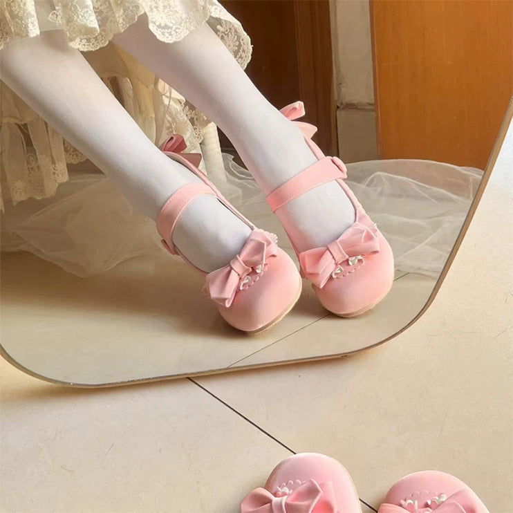 Charming Heeled Shoes with Heart - shaped Buckles and Delicate Bows