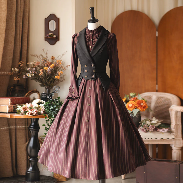 Long - striped dress with a tailored waistcoat, vintage charm in every stitch