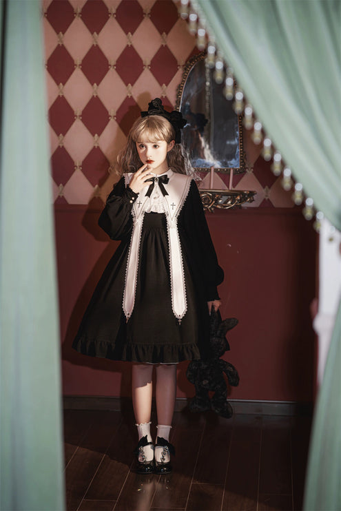 Long-sleeved Lolita princess dress, black, gothic and classical style, suitable for daily wear and Halloween.